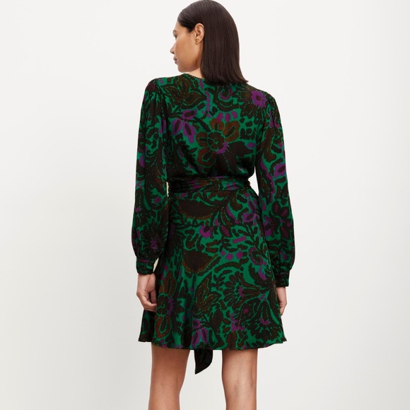 NWT Velvet by Graham & Spencer Green and Purple Bridget Printed Satin Wrap Dress - Picture 4 of 6